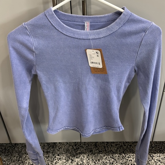 Free people Movement Movement Ribbed Long
Sleeve Logo Baby Tee - Picture 3 of 5